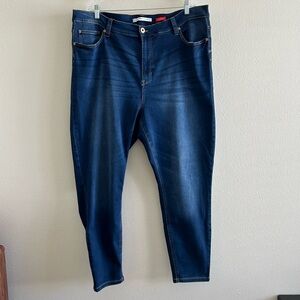 Celebrity Pink “the spice” Jean 24